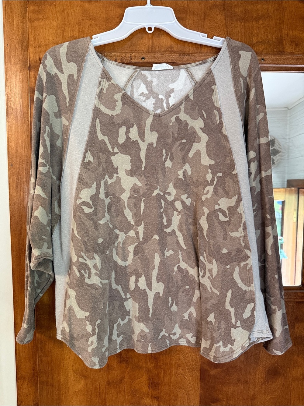 BUCKETLIST Taupe and Light Beige Camo V-Neck Sweatshirt